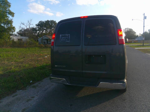 2017 Chevrolet Express LT 3500