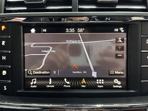 2017 Lincoln Continental Select