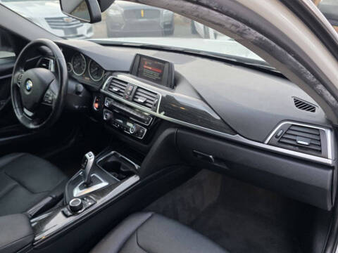 2018 BMW 3 Series 320i