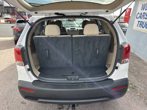 2011 Kia Sorento LX