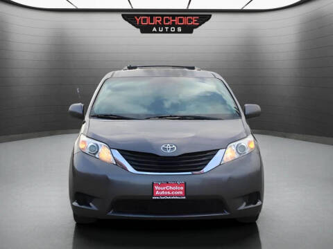 2012 Toyota Sienna LE Mobility 7-Passenger