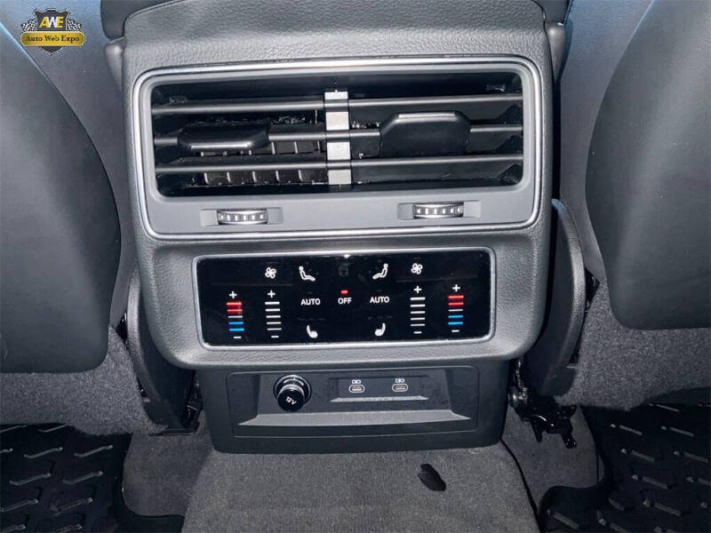 2023 Audi Q8 quattro Prestige 55 TFSI