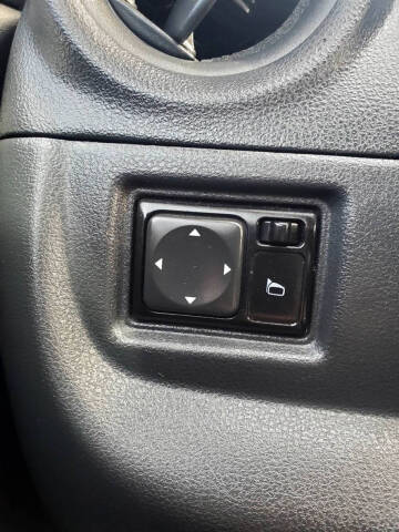 2019 Nissan Versa S Plus