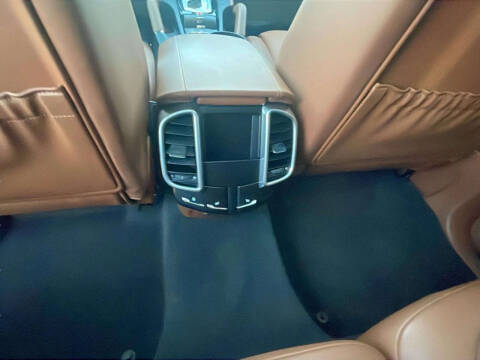 2016 Porsche Cayenne S E-Hybrid