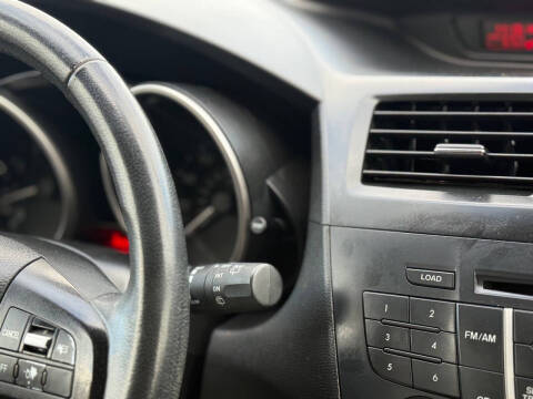 2013 Mazda MAZDA5 Touring