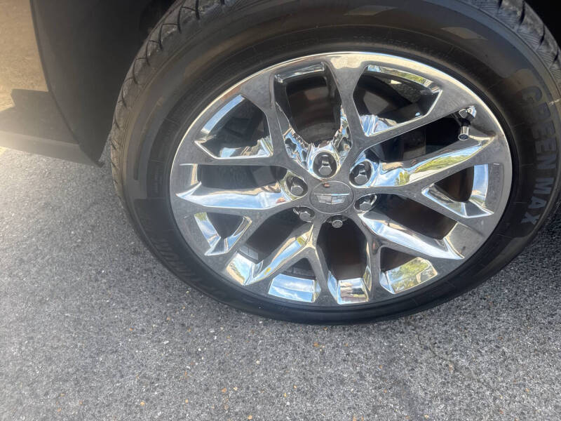 2017 Cadillac Escalade Luxury