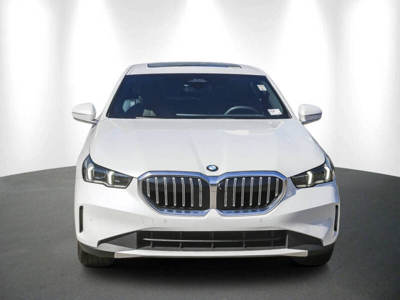 2024 BMW 5 Series 530i