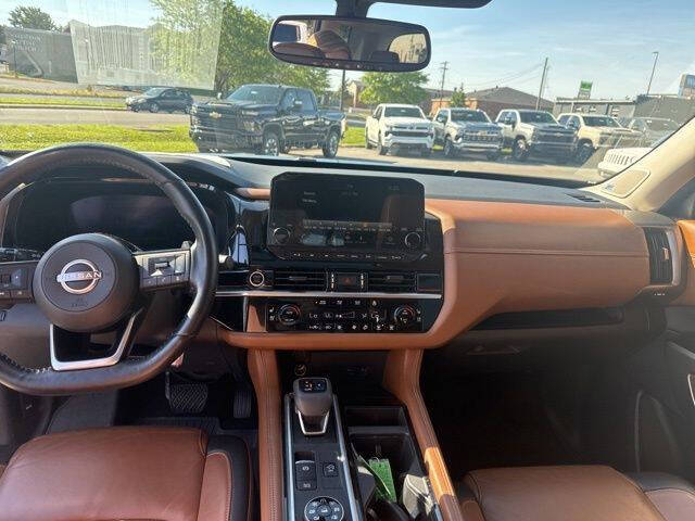 2022 Nissan Pathfinder Platinum