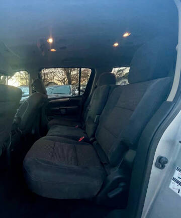 2013 Nissan Armada SV