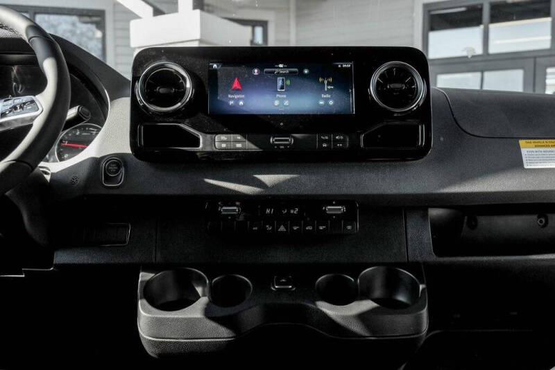 2025 Mercedes-Benz Sprinter