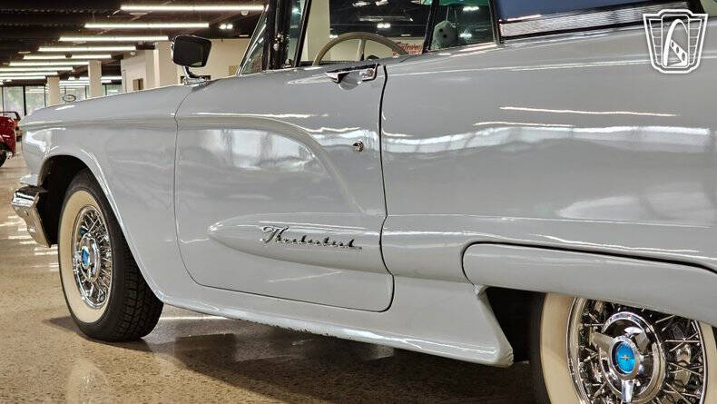 1960 Ford Thunderbird