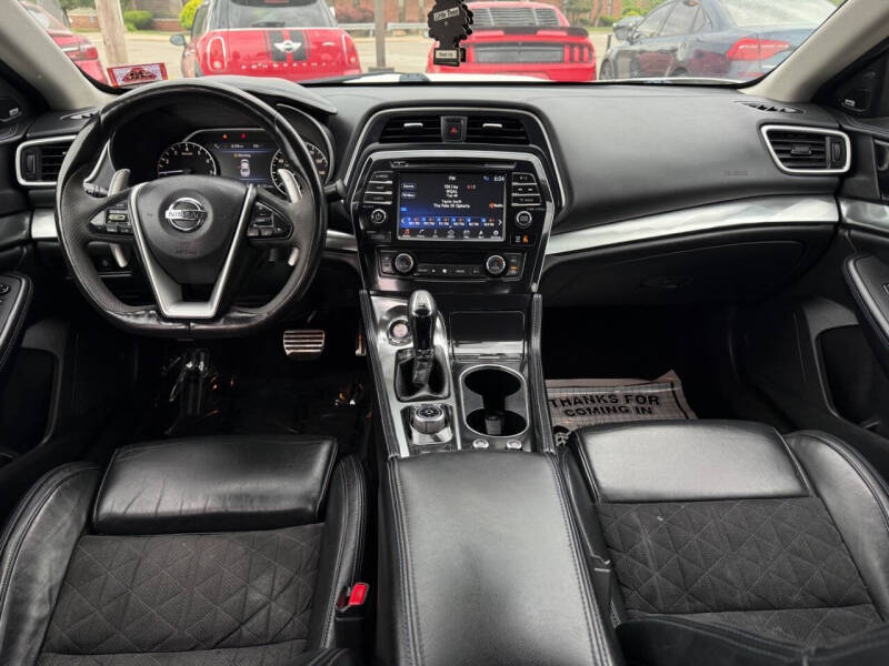 2017 Nissan Maxima 3.5 SR