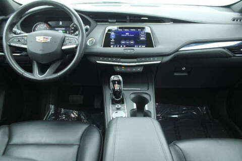 2023 Cadillac XT4 Luxury