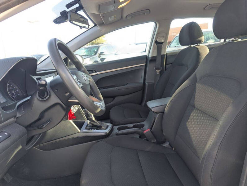 2020 Hyundai Elantra