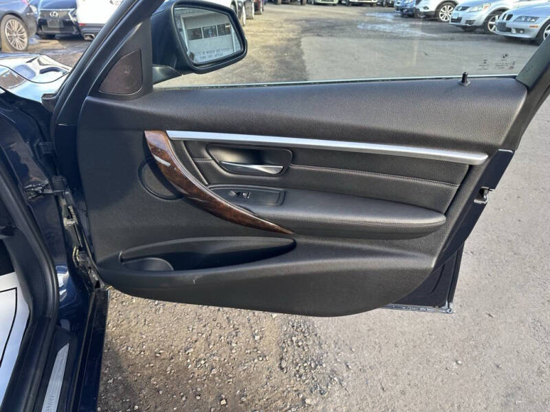 2016 BMW 3 Series 328i xDrive