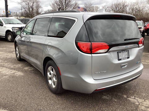 2018 Chrysler Pacifica Hybrid Touring Plus