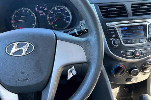 2016 Hyundai Accent SE