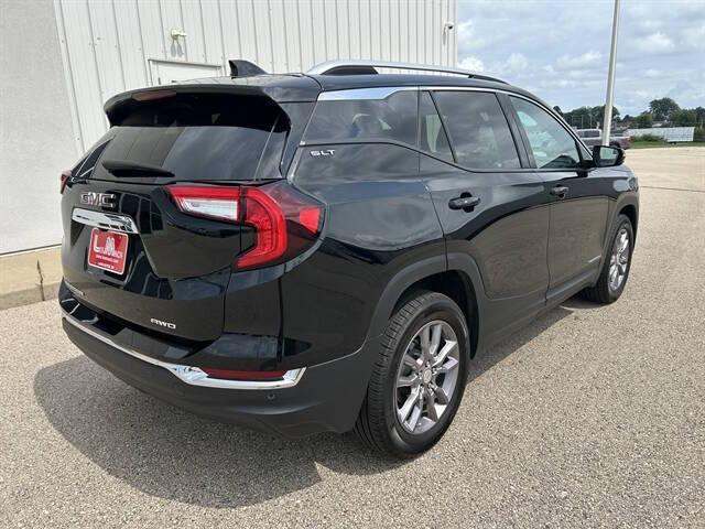 2024 GMC Terrain SLT