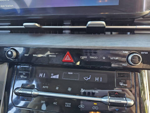 2024 Kia Carnival SX