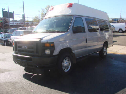 2014 Ford E-Series for sale at Hillside Auto Plaza in Kew Gardens NY