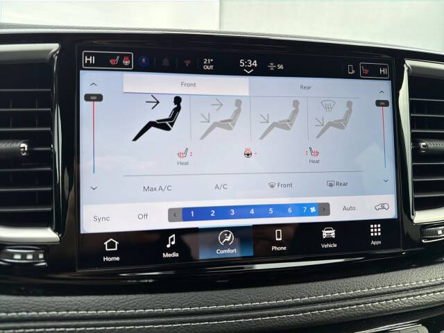 2026 Chrysler Pacifica Select