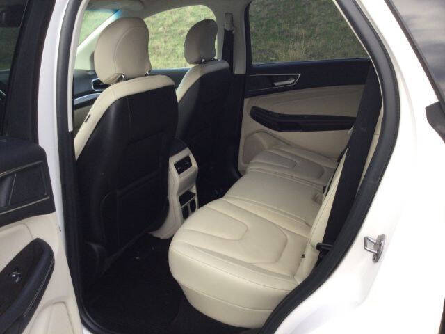 2019 Ford Edge Titanium