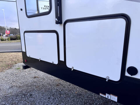 2024 Forest River ARTIC WOLF