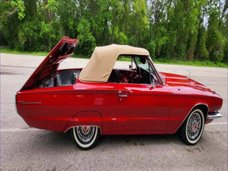 1966 Ford Thunderbird