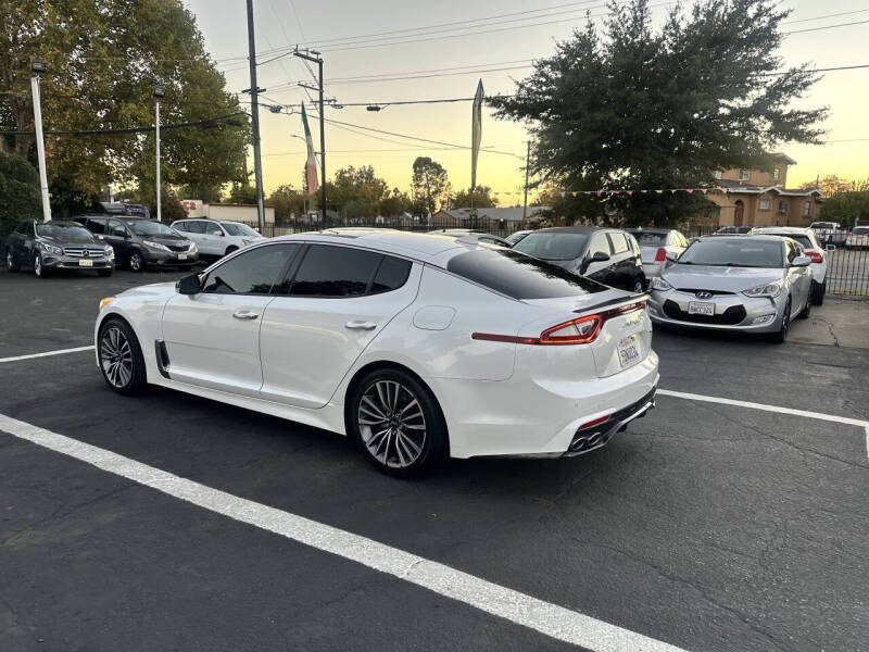 2018 Kia Stinger Premium