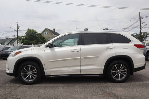 2017 Toyota Highlander