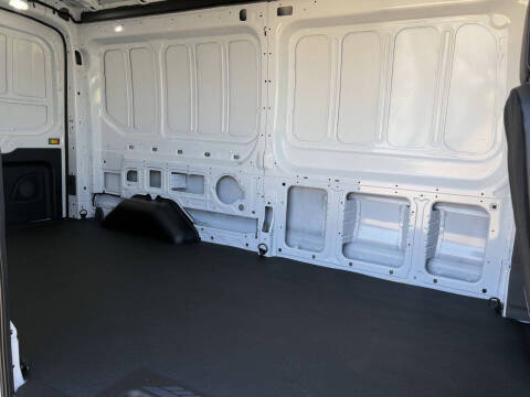 2025 Ford Transit 250