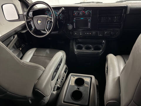 2017 Chevrolet Express 2500