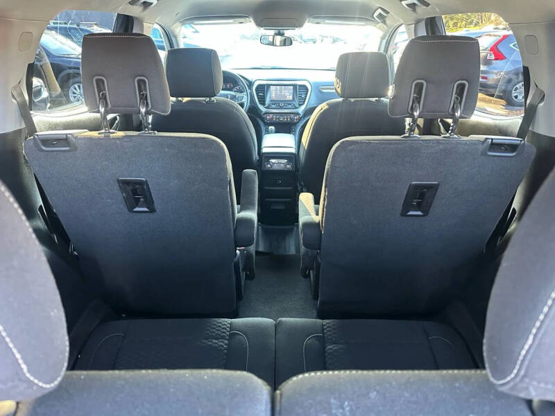 2017 GMC Acadia SLE-2