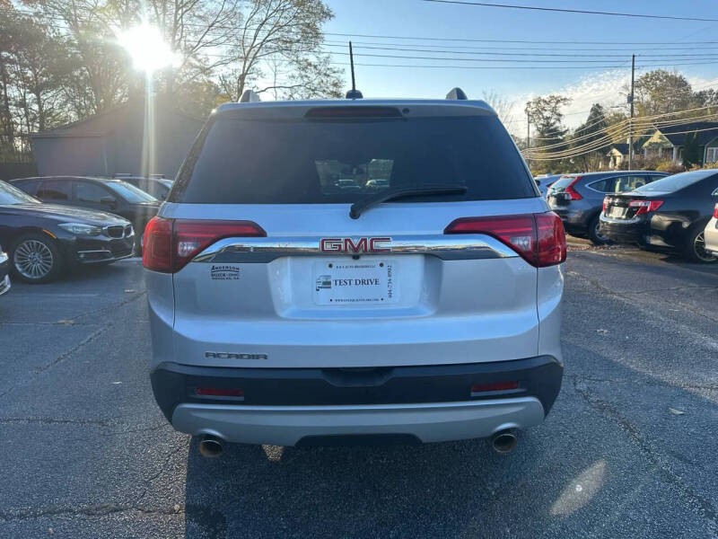 2017 GMC Acadia SLE-2