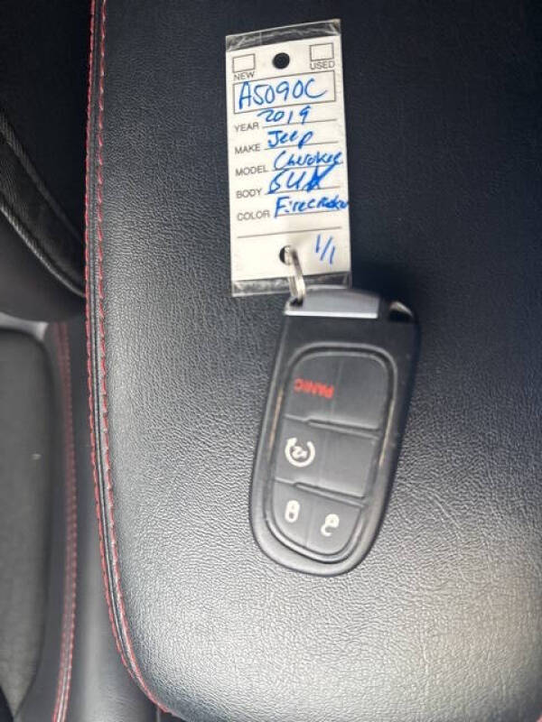 2019 Jeep Cherokee Trailhawk