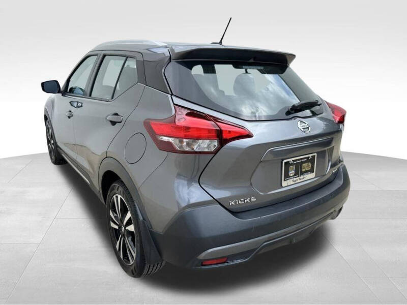 2018 Nissan Kicks SR