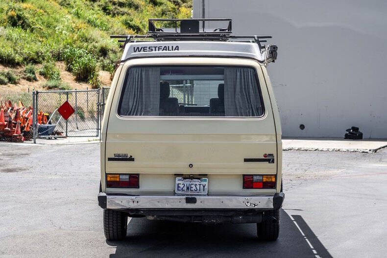 1982 Volkswagen Vanagon Camper