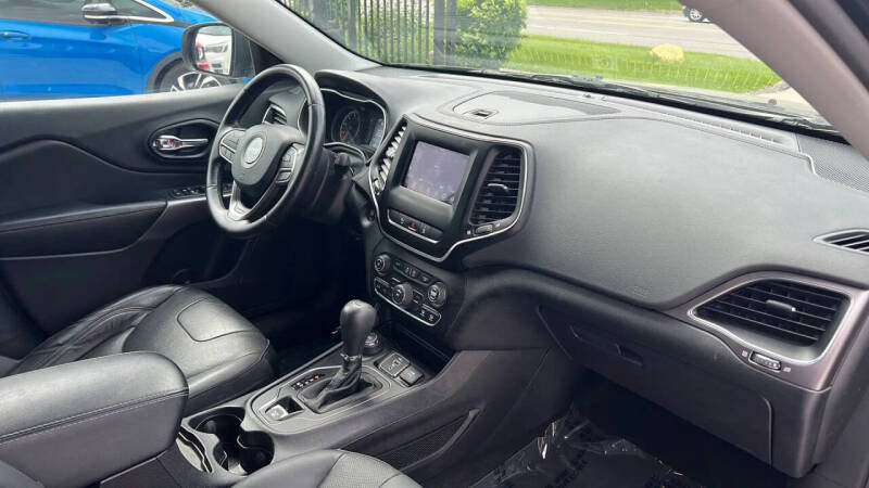 2021 Jeep Cherokee Latitude Lux