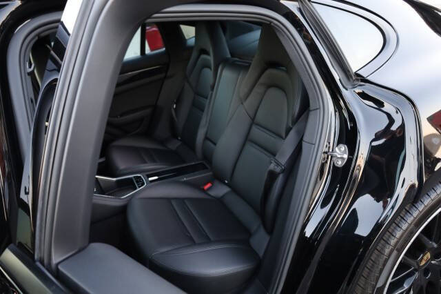 2019 Porsche Panamera