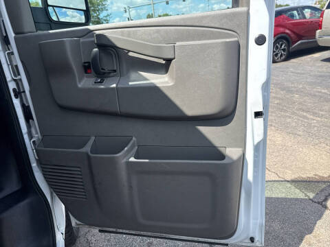 2020 Chevrolet Express 2500