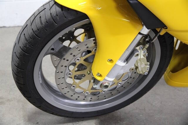 2004 Ducati SuperSport