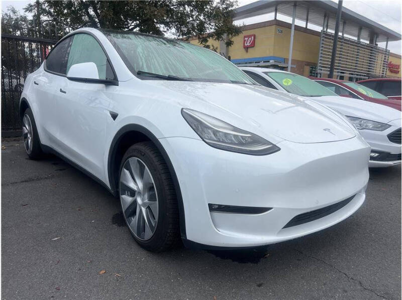 2022 Tesla Model Y Long Range