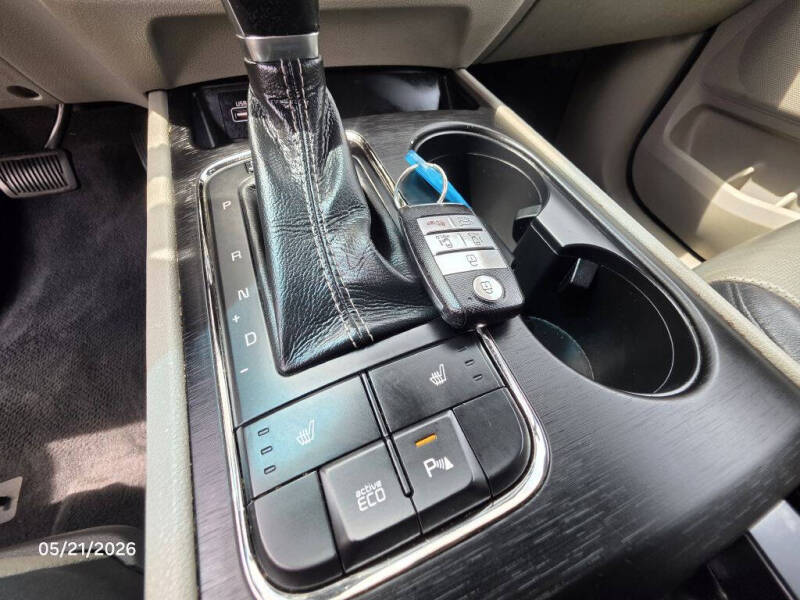 2017 Kia Sedona LX