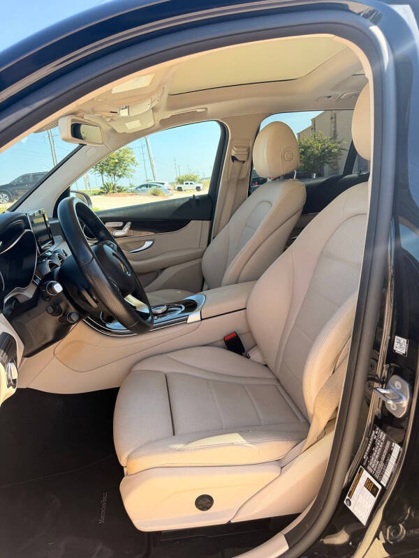 2019 Mercedes-Benz GLC GLC 300