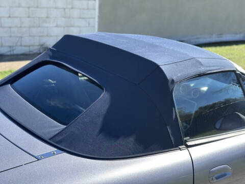 2003 Mazda MX-5 Miata