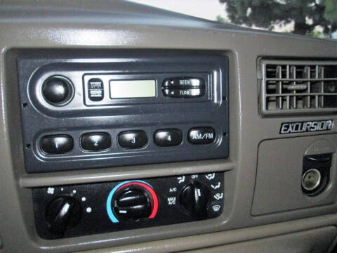 2000 Ford Excursion XLT