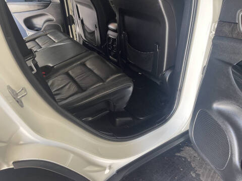 2012 Jeep Grand Cherokee Laredo