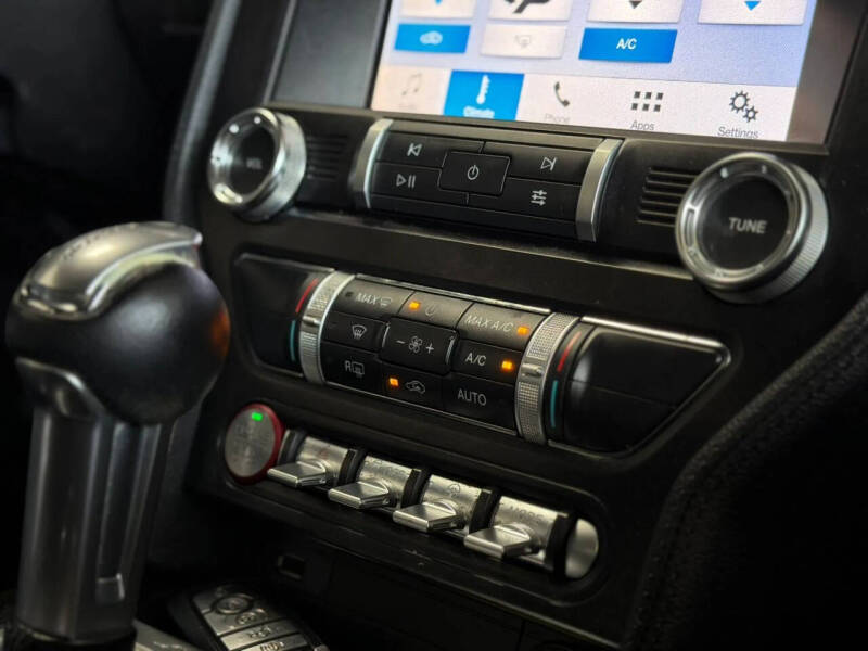 2019 Ford Mustang