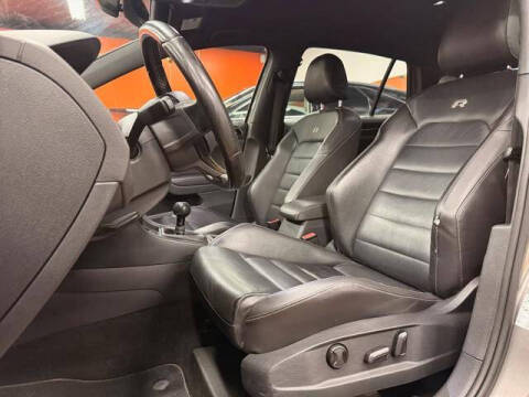 2017 Volkswagen Golf R 4Motion