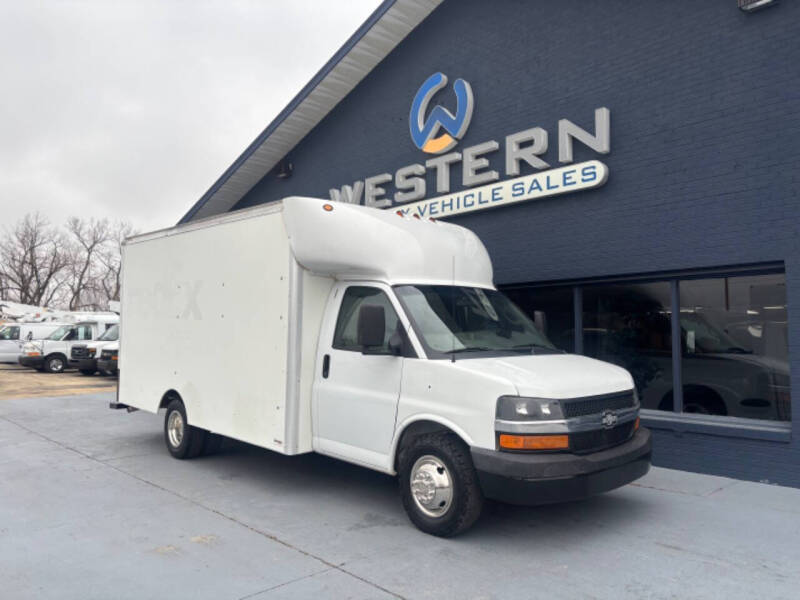 2020 Chevrolet Express FedEx Box Van